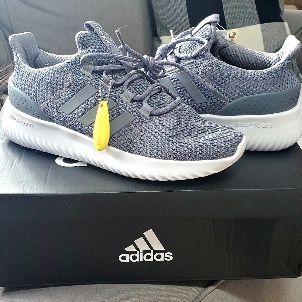 Mens Adidas Cloudfoam Sneakers Size 10 1/2